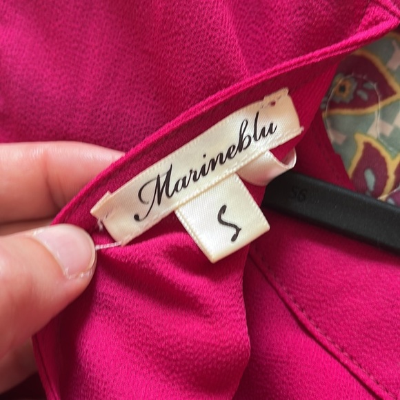 BEAUTIFUL TOP with beaded detailing and neck closure - Picture 5 of 5